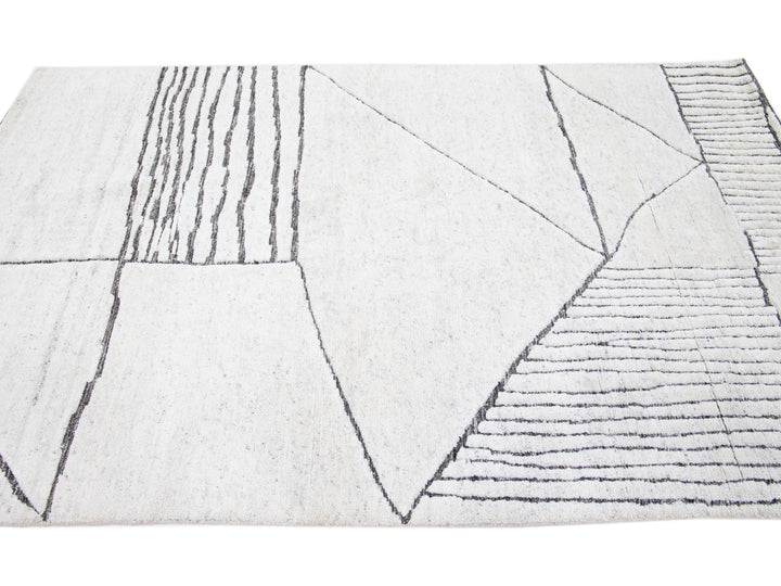 Modern Moroccan Wool Rug 5 X 8