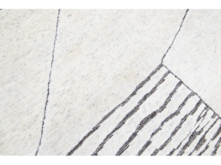 Modern Moroccan Wool Rug 5 X 8