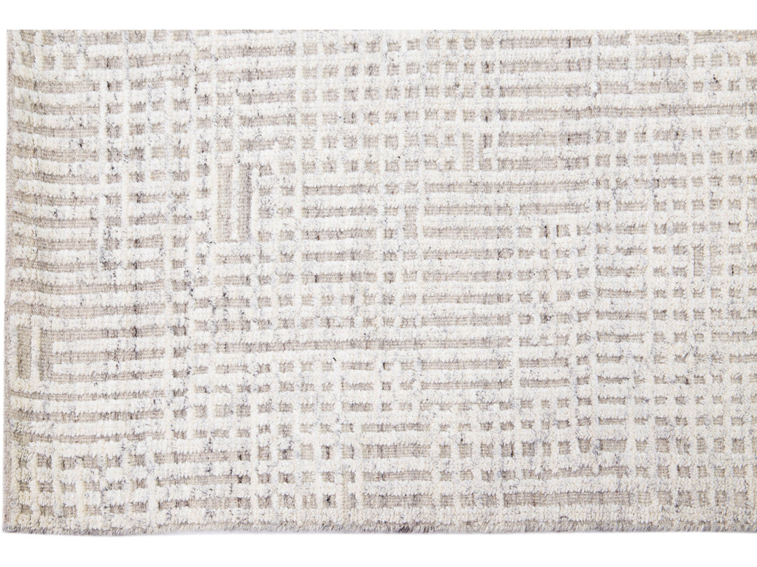 Modern Moroccan Wool Rug 5 X 8