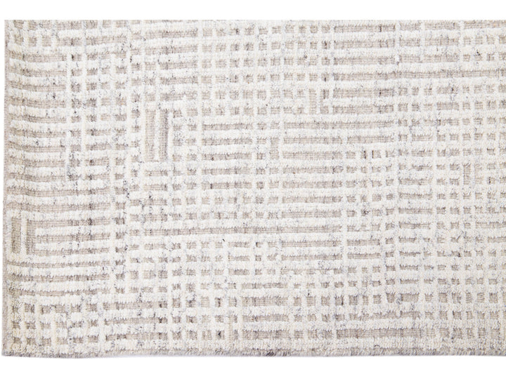 Modern Moroccan Wool Rug 5 X 8