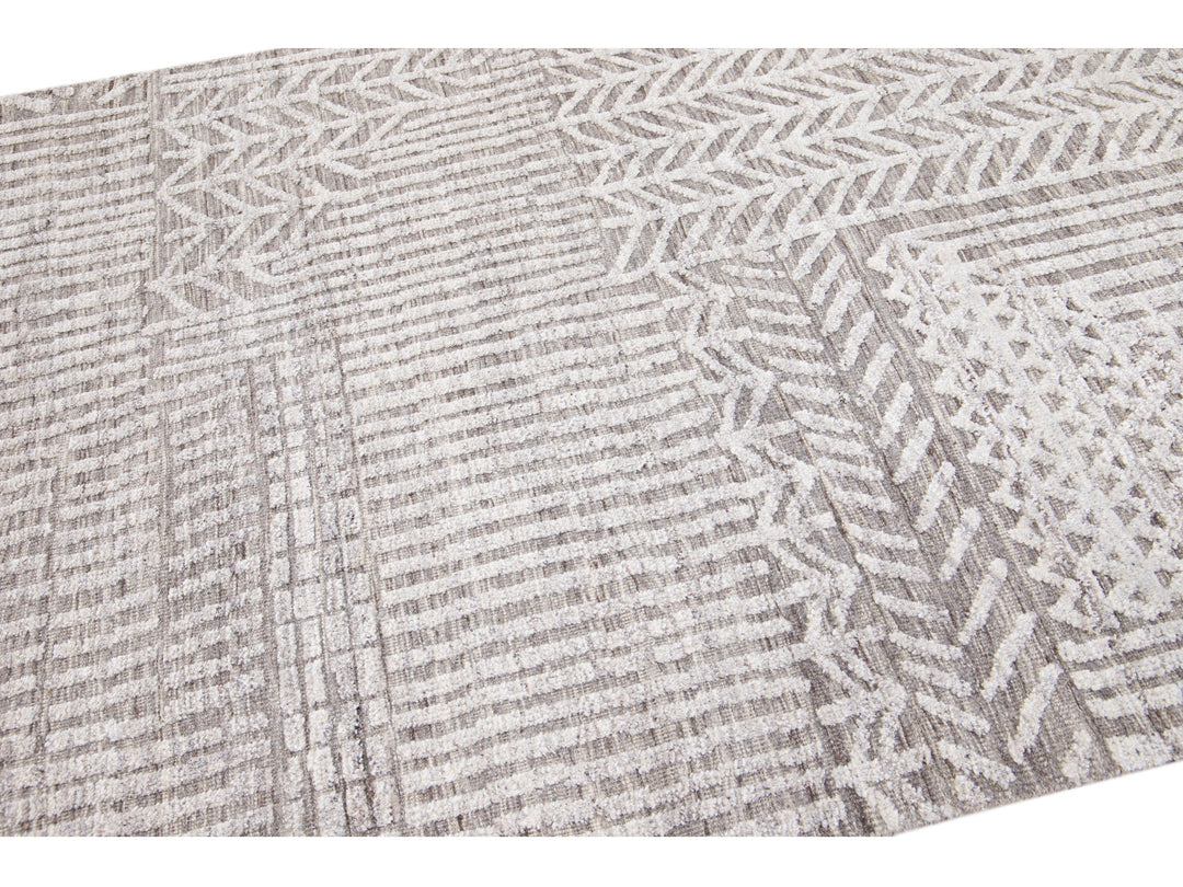 Modern Moroccan Wool Rug 5 X 8