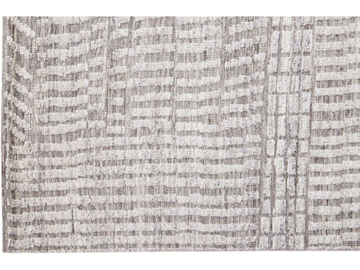 Modern Moroccan Wool Rug 5 X 8