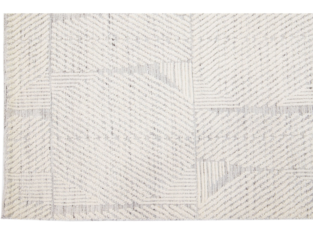 Modern Moroccan Wool Rug 5 X 8