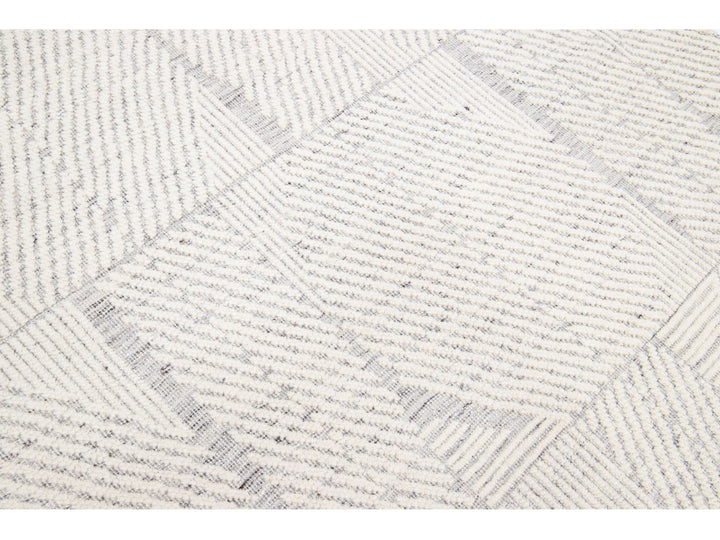 Modern Moroccan Wool Rug 5 X 8