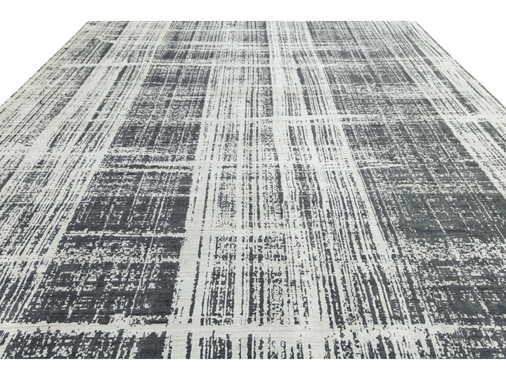 Modern Wool and Viscose Rug 12 X 15