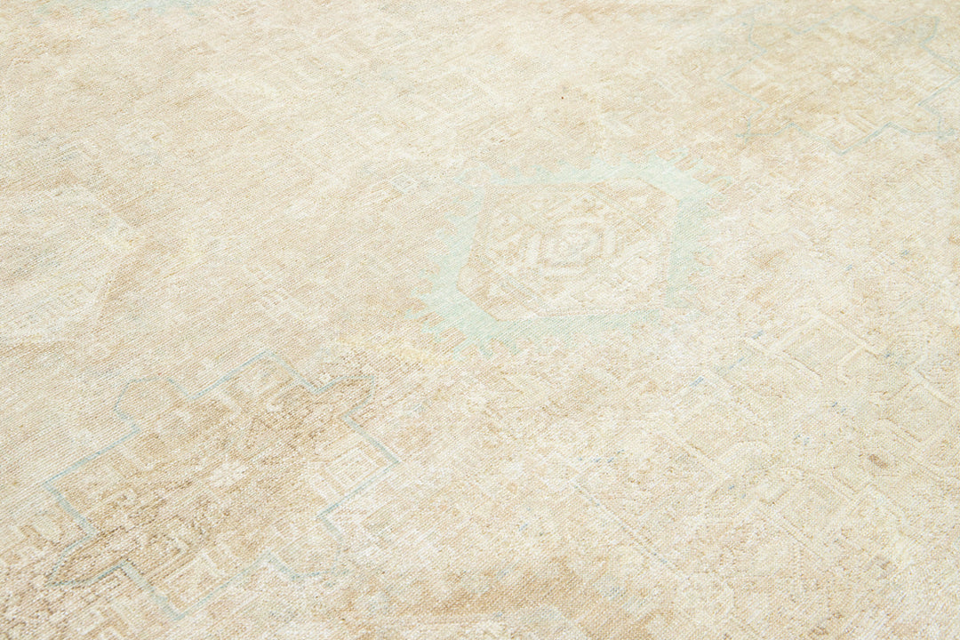 Antique Heriz Wool Rug 8 X 11
