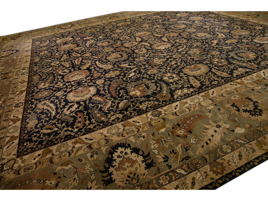 Modern Sultanabad Wool Rug 20 X 24