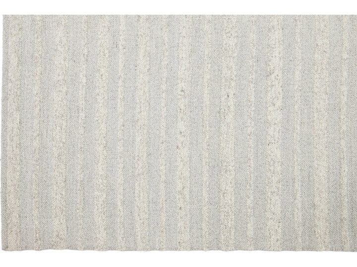 Modern Nantucket Collection Wool Rug 5 X 8