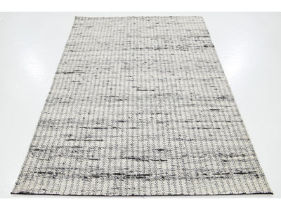 Modern Westport Collection Wool Rug 5 X 8