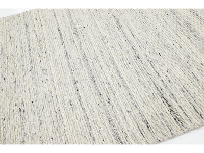 Modern Westport Collection Wool Rug 5 X 8