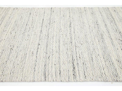 Modern Westport Collection Wool Rug 5 X 8