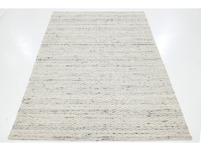 Modern Westport Collection Wool Rug 5 X 8