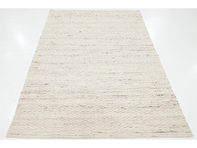 Modern Westport Collection Wool Rug 5 X 8