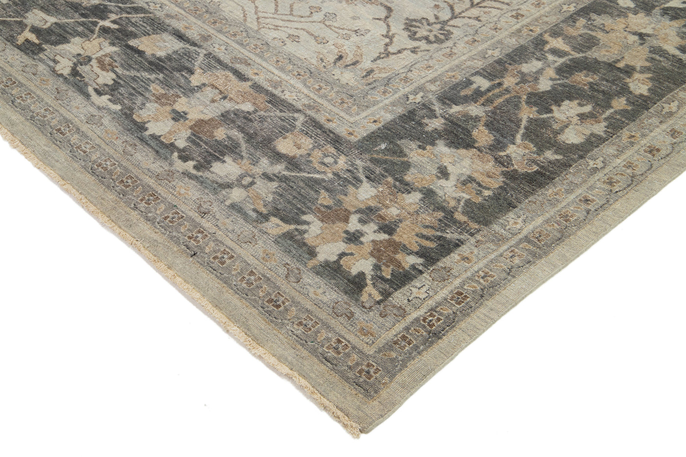 Modern Artisan Mahal Wool Rug 15 X 19