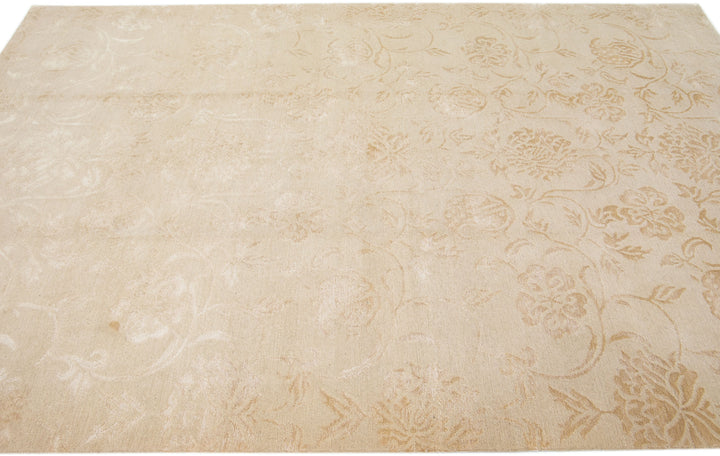 Modern Nepalese Wool and Silk Rug 6 X 9