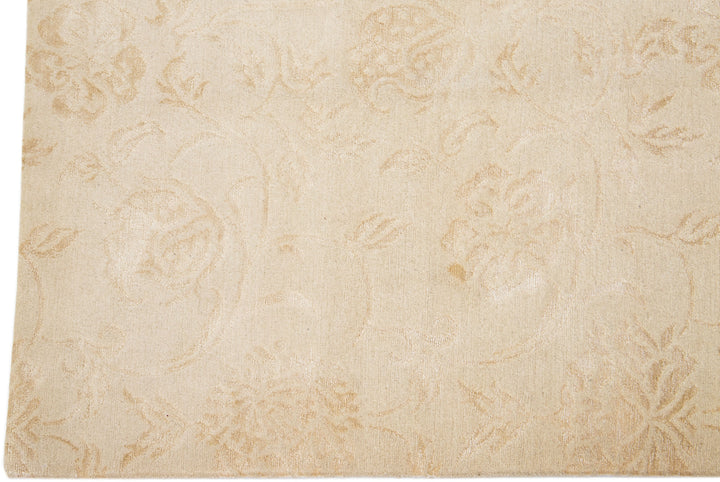 Modern Nepalese Wool and Silk Rug 6 X 9