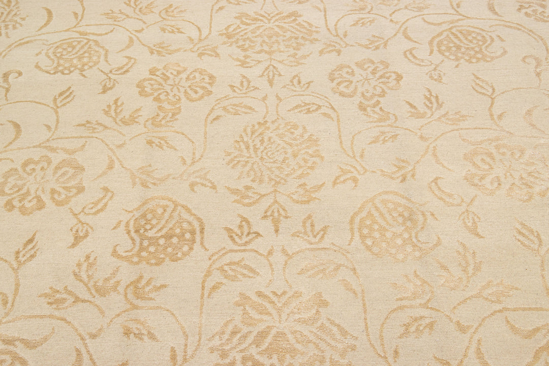 Modern Nepalese Wool and Silk Rug 6 X 9