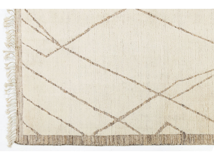 Modern Moroccan Wool Rug 6 X 9