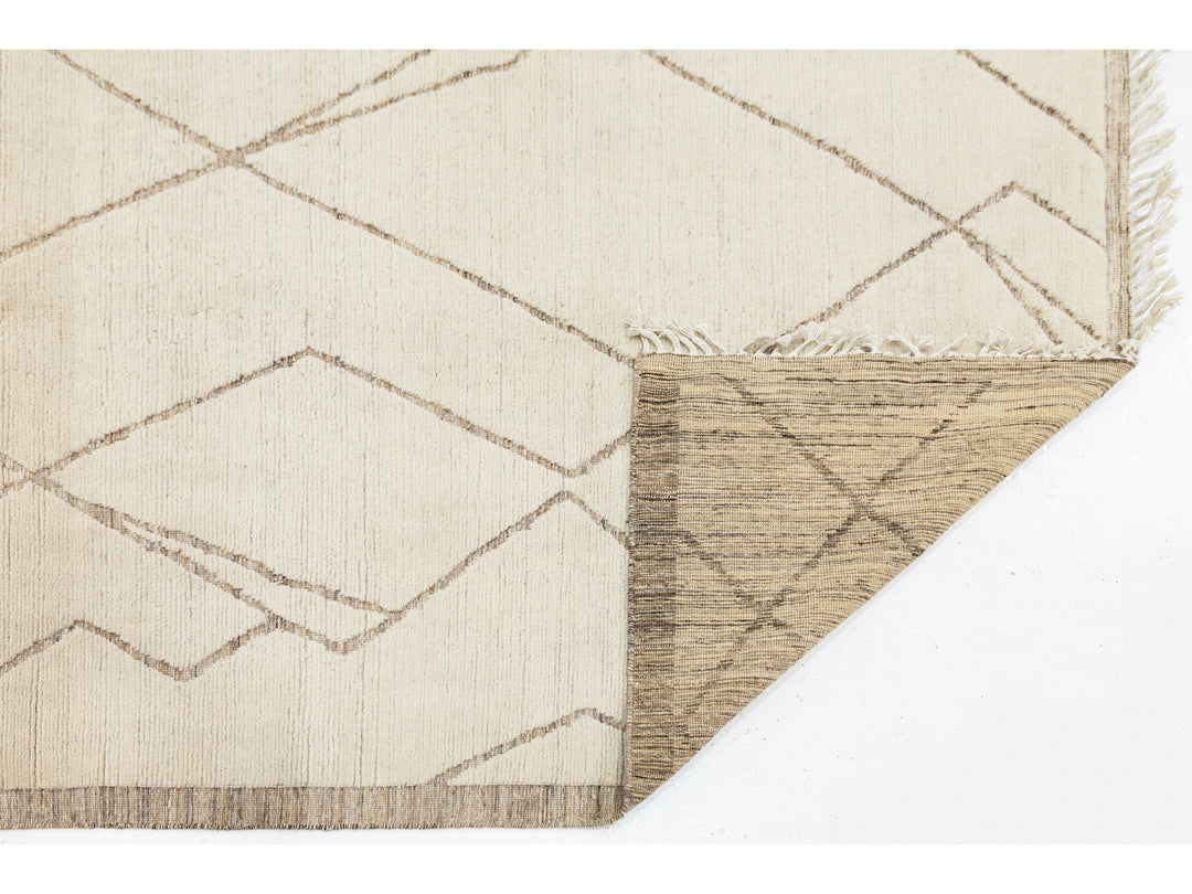 Modern Moroccan Wool Rug 6 X 9