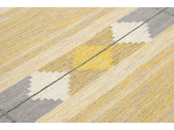 Modern Scandinavian Wool Rug 10 X 15