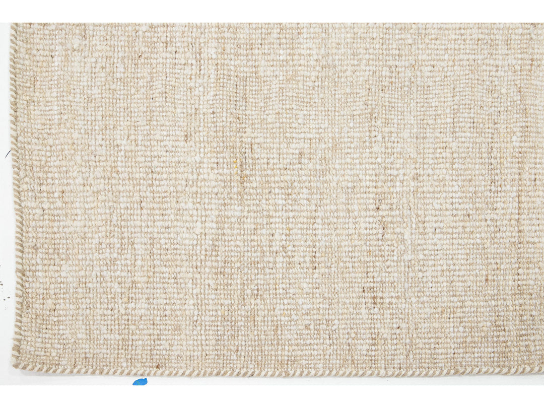 Modern Westport Collection Wool Rug 5 X 8