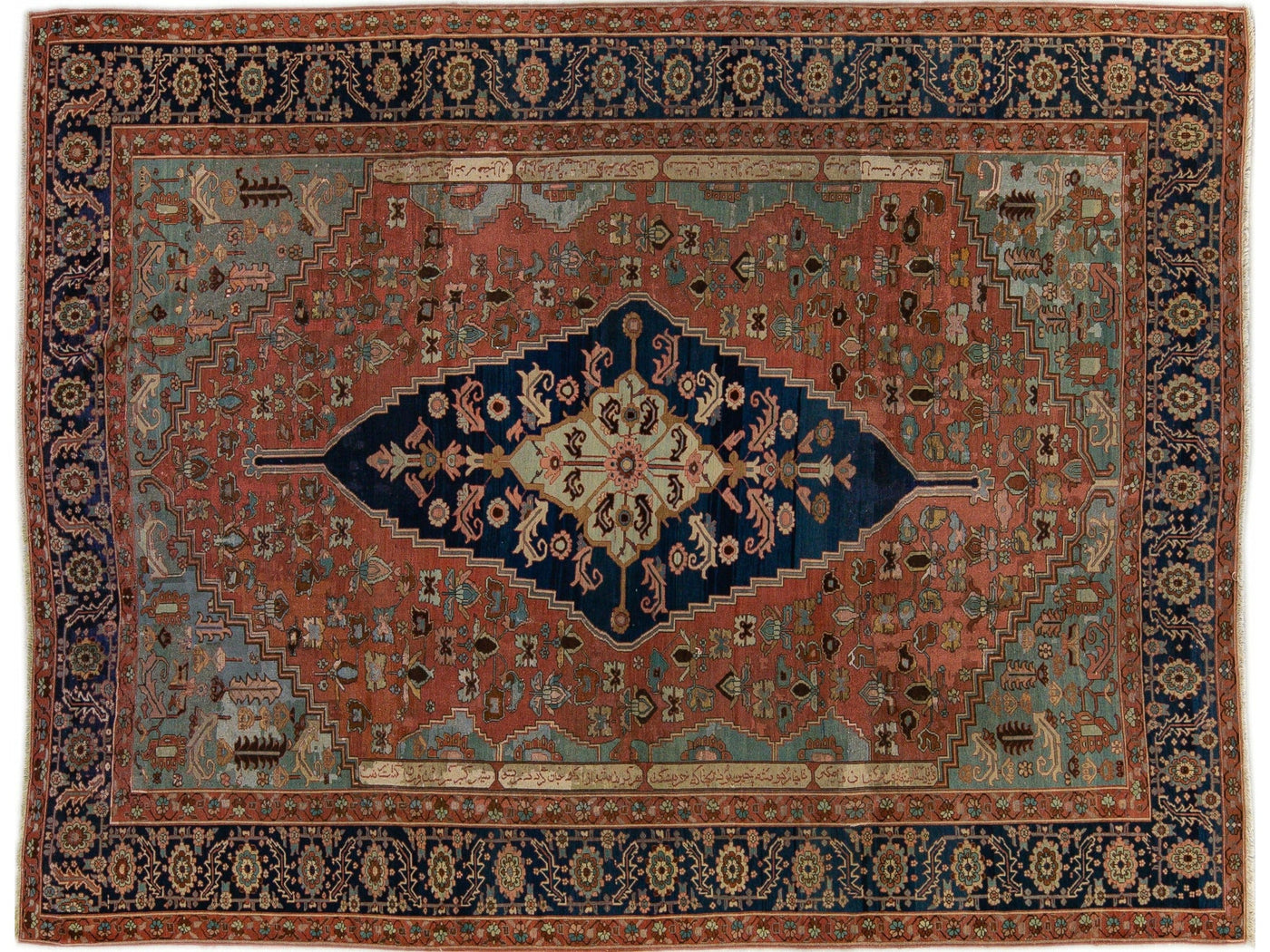 Antique Persian Serapi Handmade Medallion Wool Rug