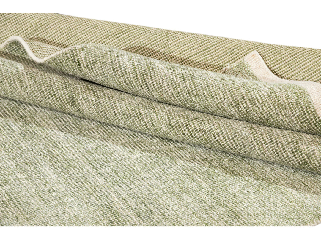 Modern Groove Collection Rug 6 x 9