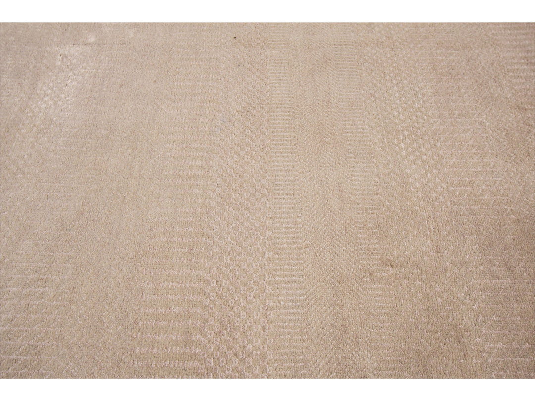 21st Century Modern Oversize Savannah Wool Rug 12' x 15'