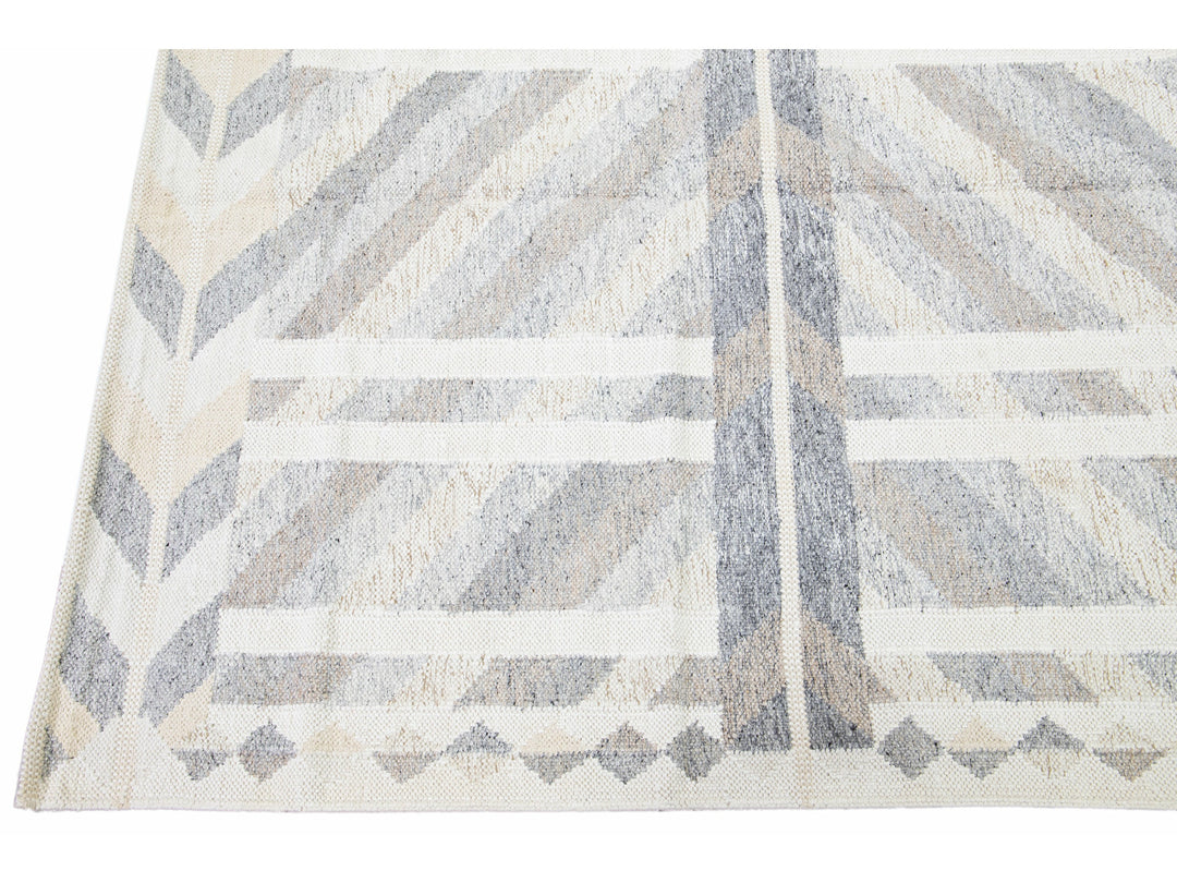 Modern Scandinavian Wool Rug 10 X 14