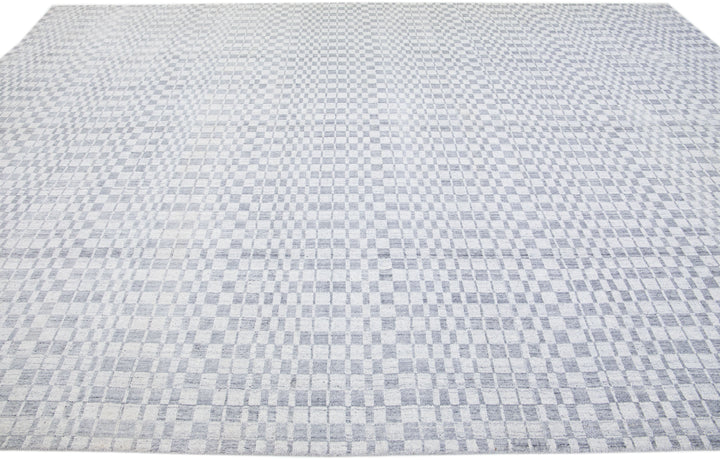 Modern Seamless Wool Rug 10 X 14
