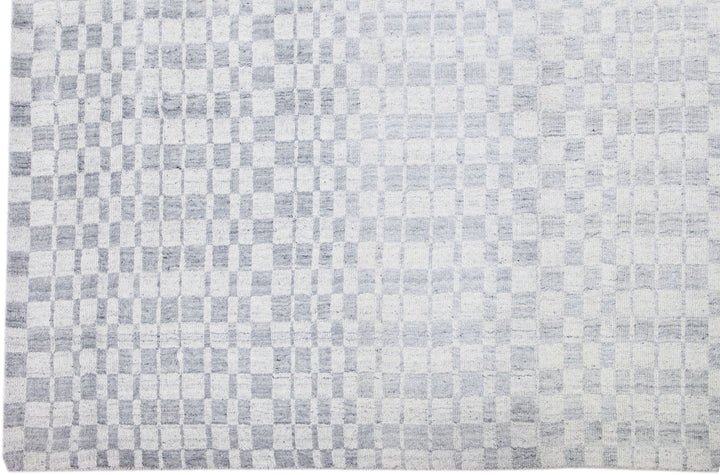 Modern Seamless Wool Rug 10 X 14