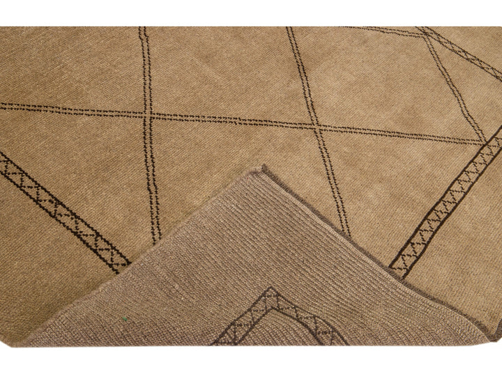 Modern Moroccan Wool Rug 7 X 9