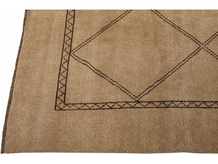 Modern Moroccan Wool Rug 7 X 9