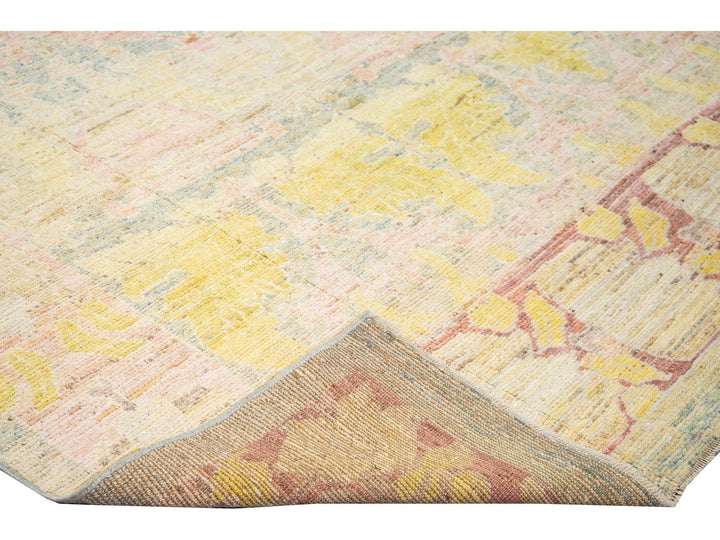 Modern Oushak Handmade Beige Floral Designed Wool Rug
