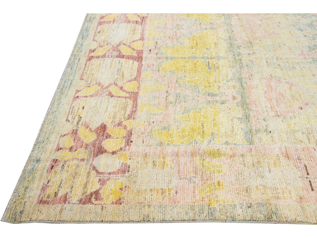 Modern Oushak Handmade Beige Floral Designed Wool Rug