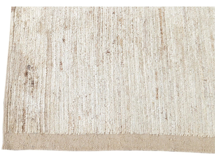 Modern Moroccan-Style Wool Rug 5 X 10