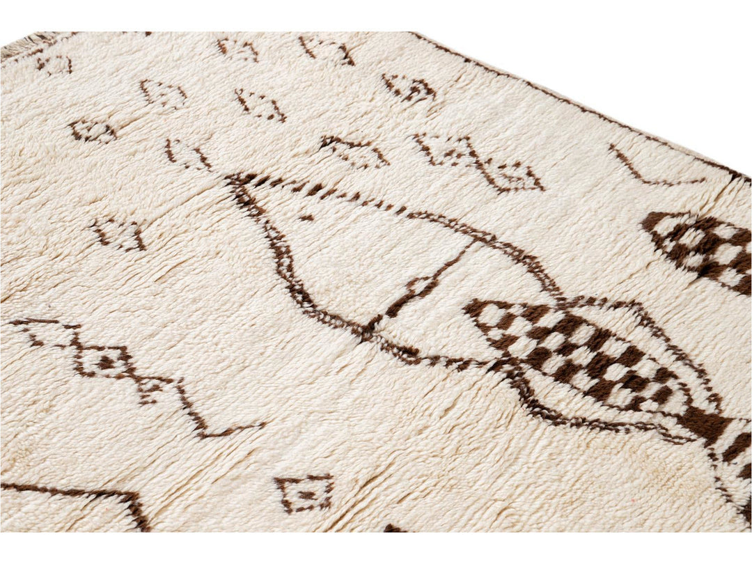 Vintage Moroccan-Style Wool Rug 4 X 8