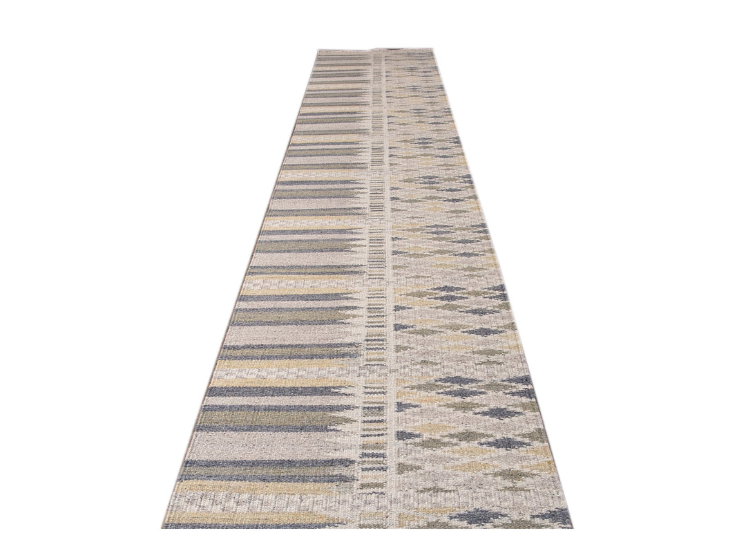 Modern Swedish Style Beige Handmade Geometric Wool Runner