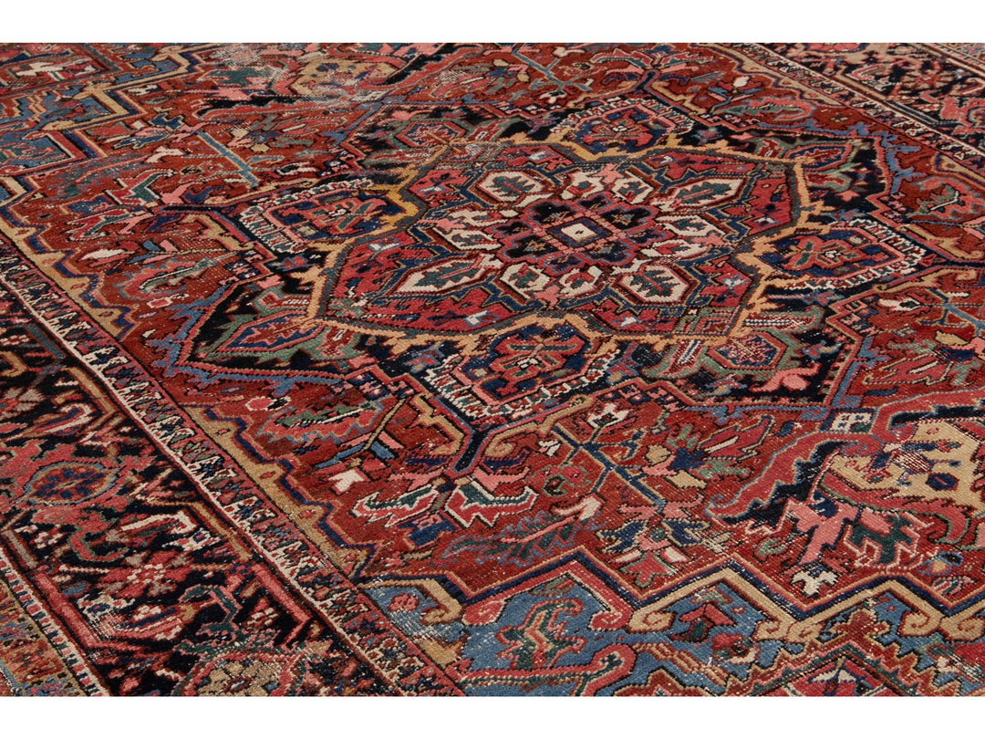 Antique Heriz Wool Rug 7 x 10