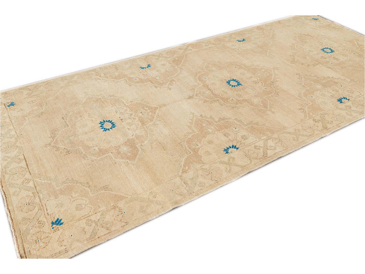Mid-20th Century Beautiful Turkish Runner Rug, 5 X 10