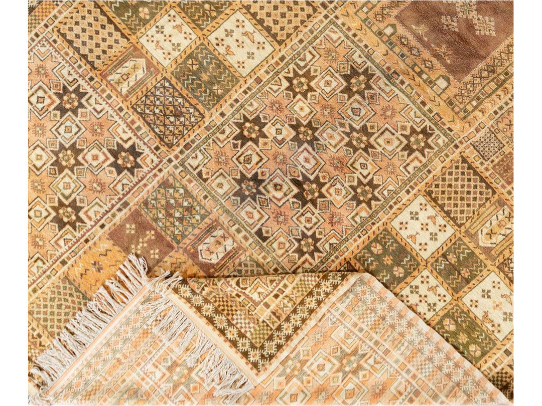 Vintage Moroccan Wool Rug 10 X 17