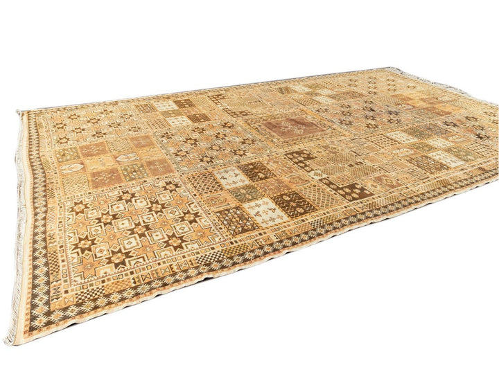 Vintage Moroccan Wool Rug 10 X 17