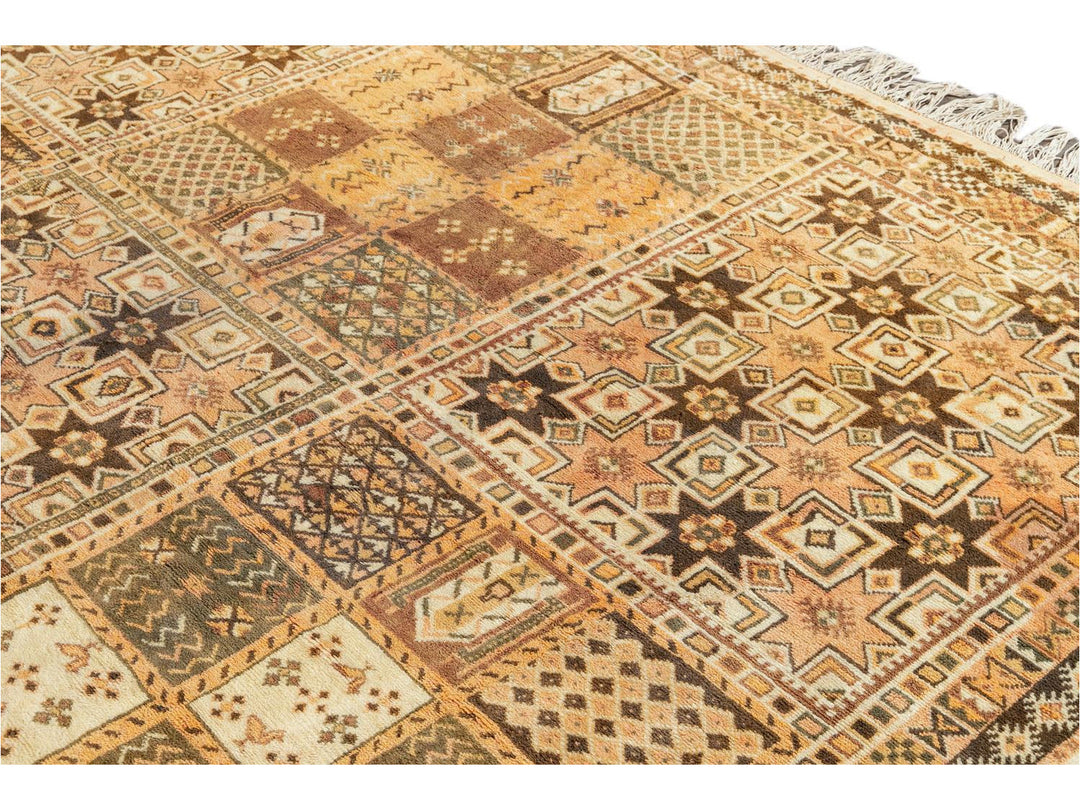 Vintage Moroccan Wool Rug 10 X 17