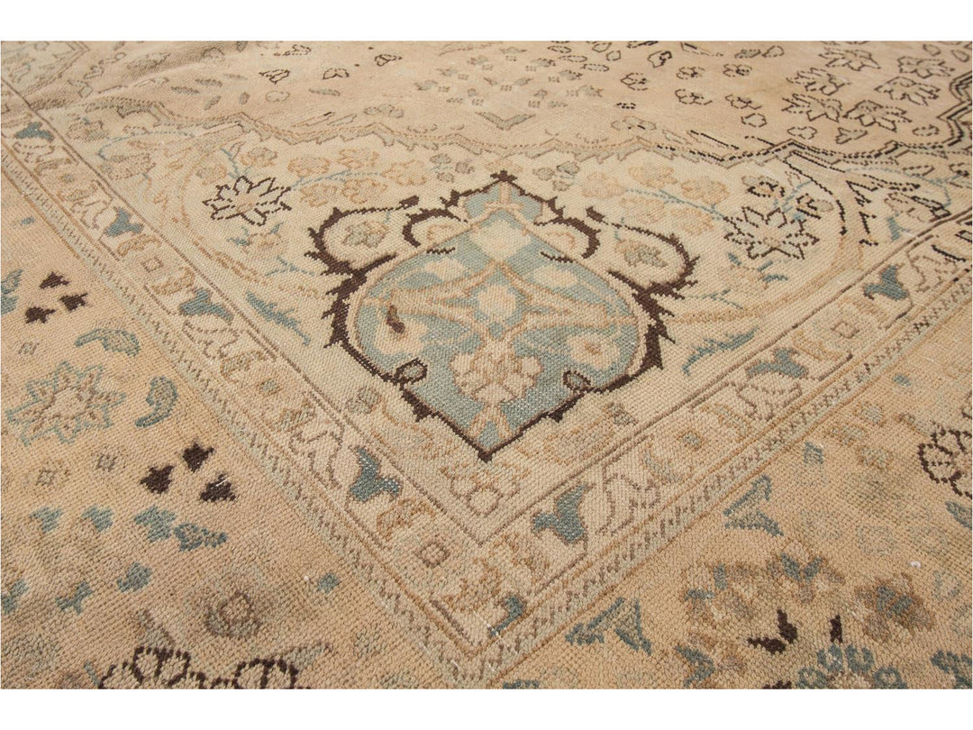 Vintage Tabriz Rug, 6 X 10