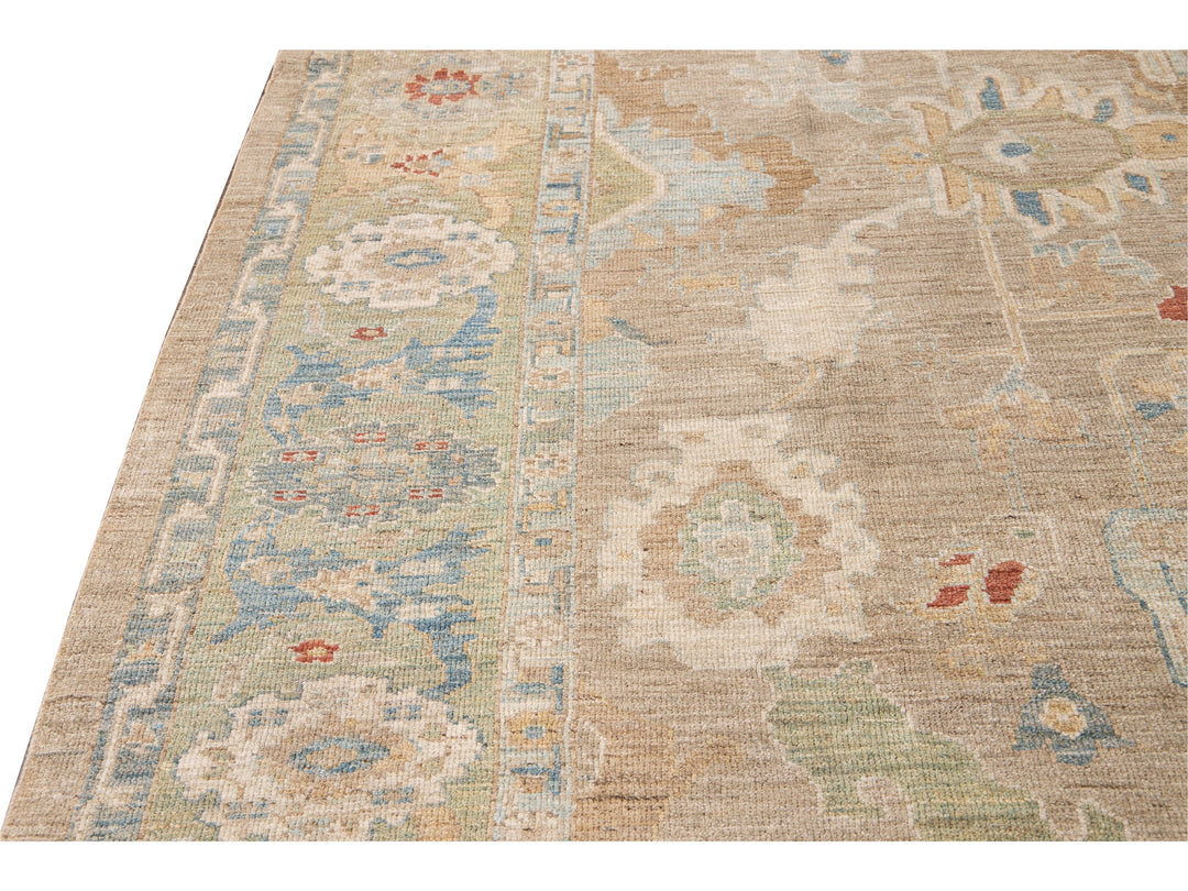 Modern Sultanabad Handmade Beige and Green Floral Wool Rug