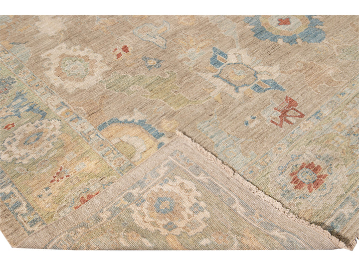 Modern Sultanabad Handmade Beige and Green Floral Wool Rug