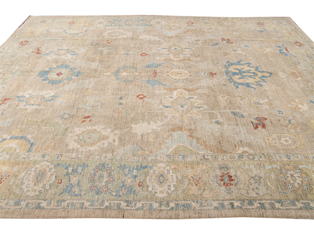 Modern Sultanabad Handmade Beige and Green Floral Wool Rug