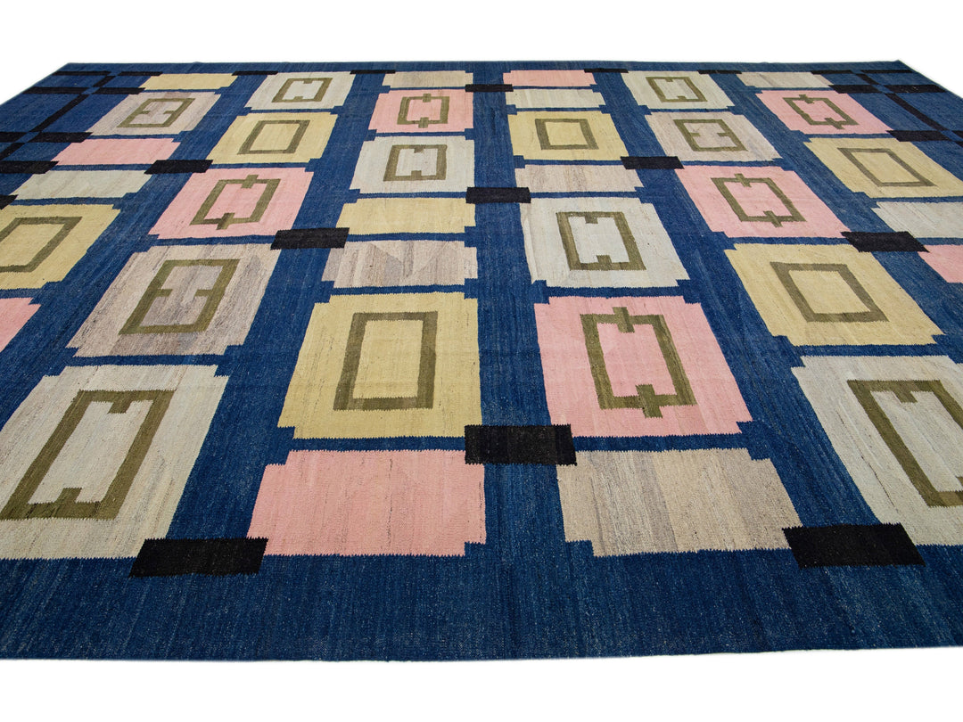 Modern Flat-Weave Wool Rug 15 X 19