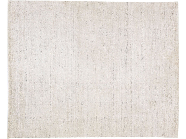 Modern Apadana's Groove Handmade Beige Bamboo/Silk Rug with Solid Motif