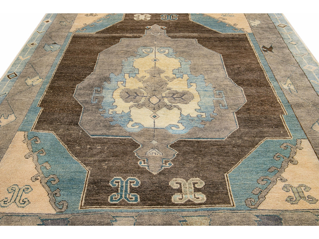 Brown Modern Oushak Handmade Medallion Floral Motif Wool Rug